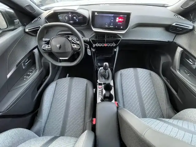 Peugeot 2008 view 9