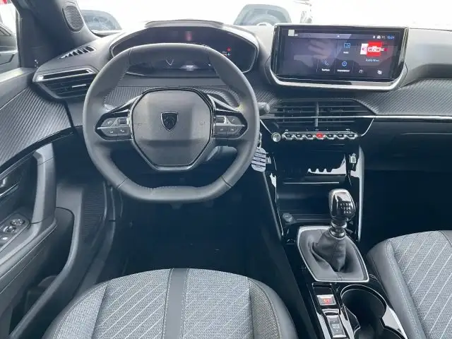Peugeot 2008 view 10