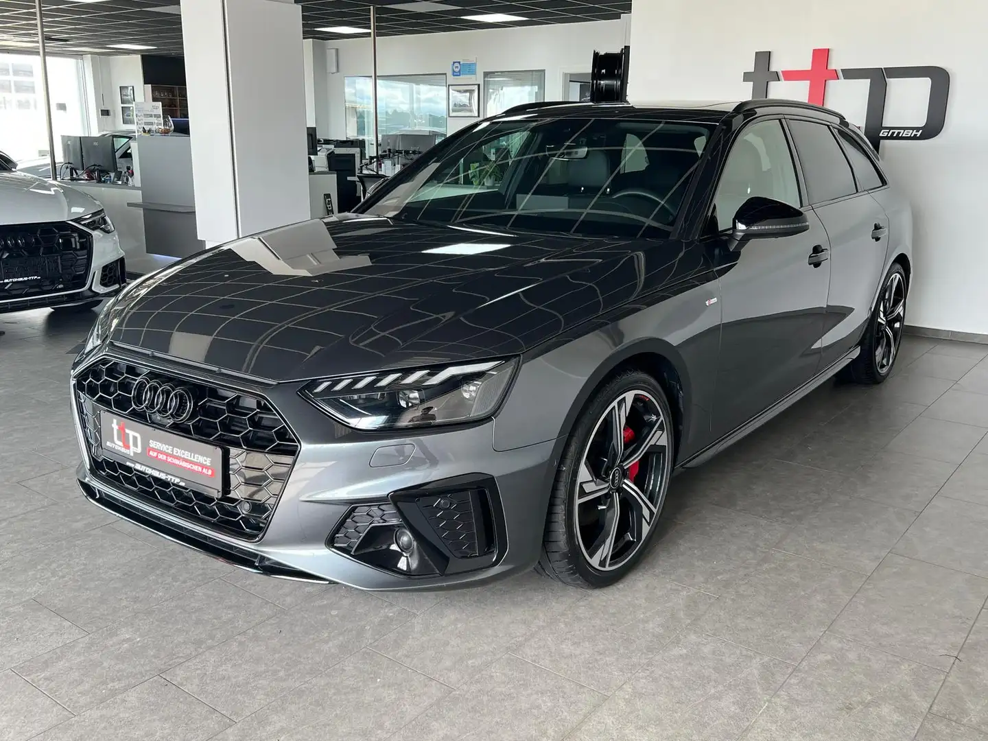 Audi A4 Avant 40 TFSI S-line B&O Teilleder PANO AHK Gris - 2