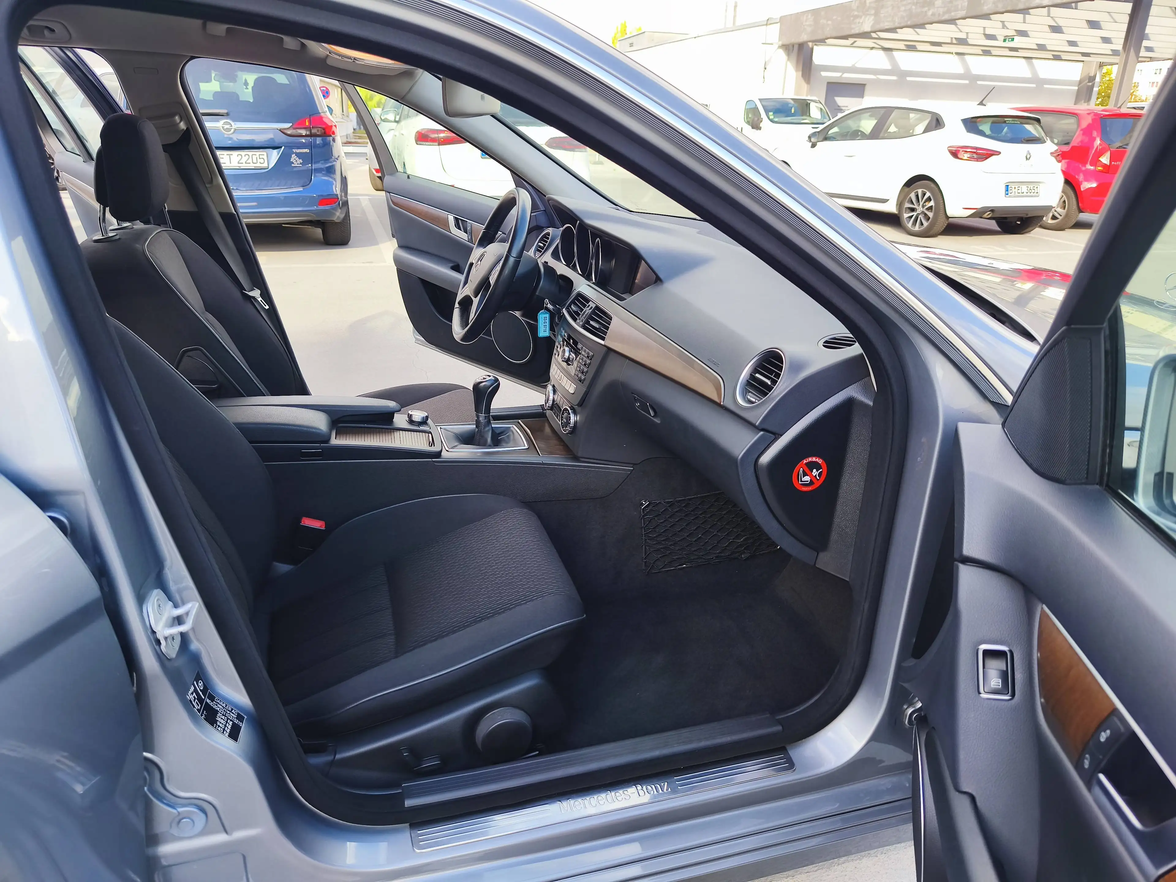 Mercedes-Benz C 180 C 180 T BlueEff. ELEGANGE 6G/LED/NAVIGATION/KLIMAAUTOM./MSHZ/PDC/AHK — photo 11