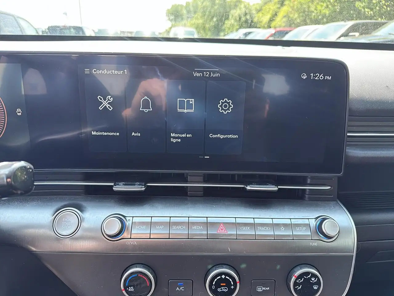 Hyundai KONA снимка Hyundai KONA