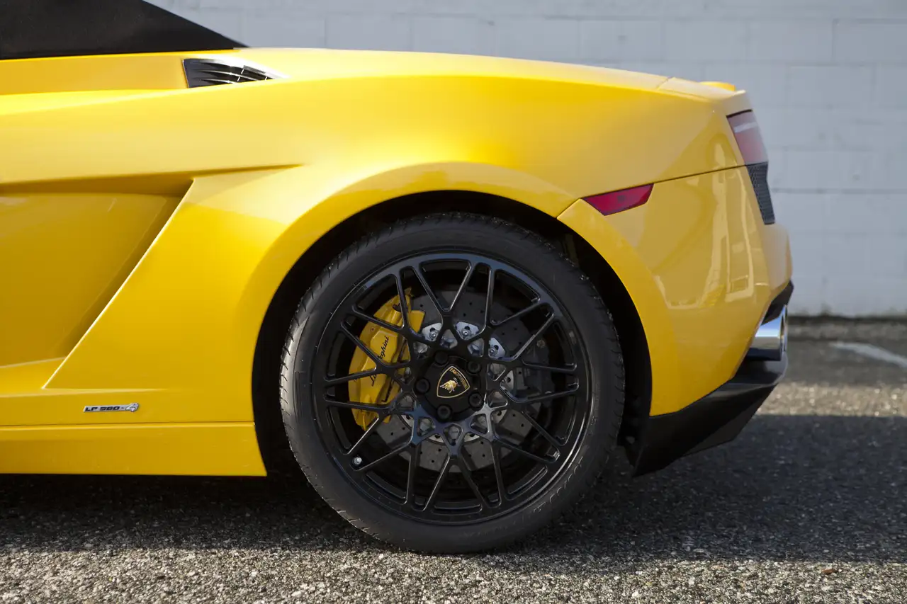 Lamborghini Gallardo снимка Lamborghini Gallardo