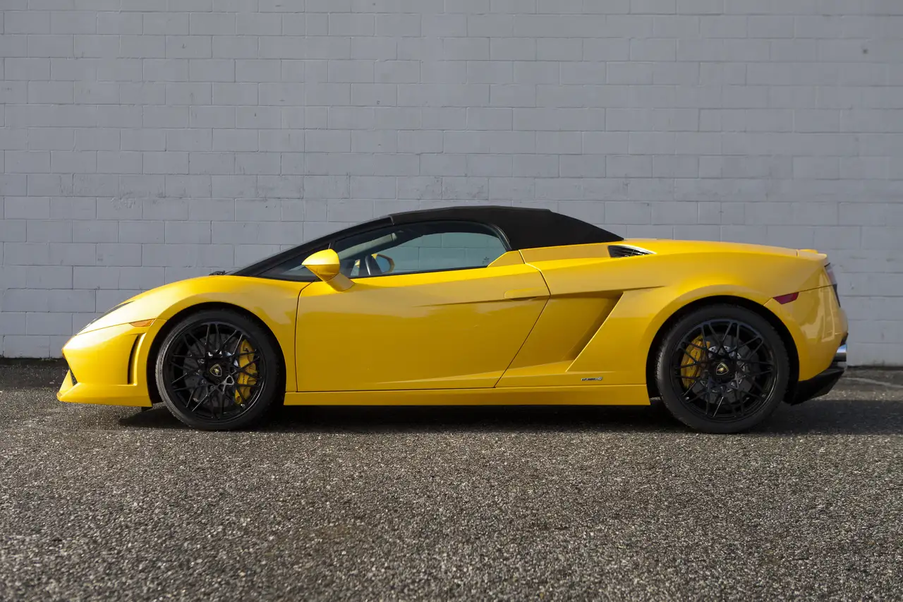 Lamborghini Gallardo снимка Lamborghini Gallardo