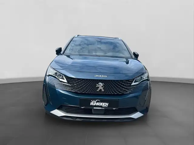 Peugeot 3008 view 6
