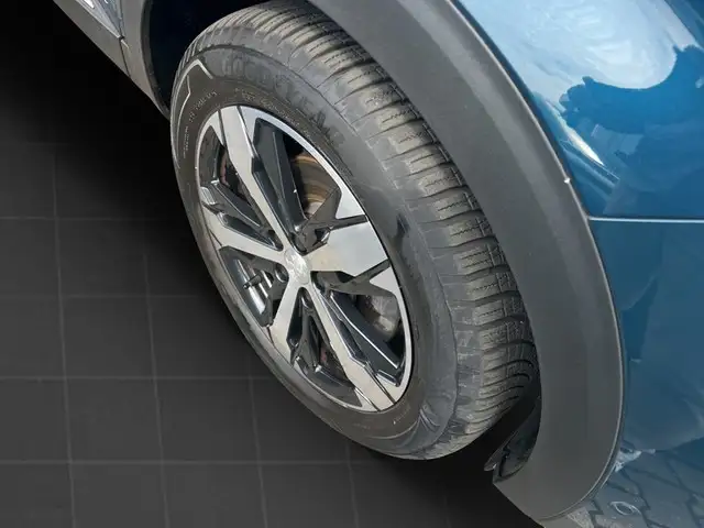 Peugeot 3008 view 8