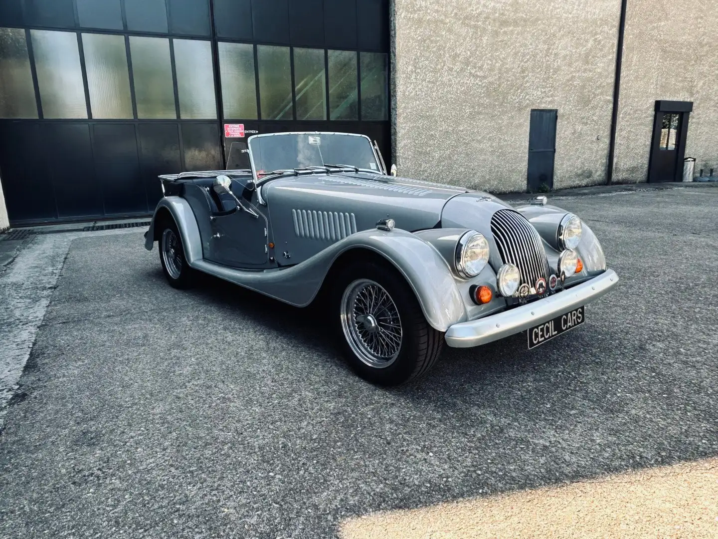 Morgan 4/4 TOURER Grau - 2
