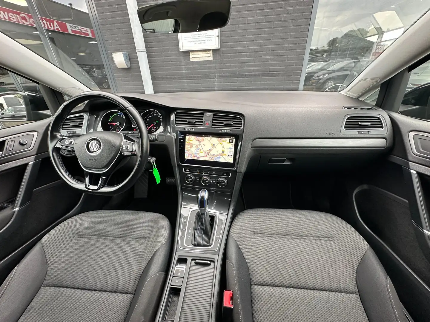 Volkswagen e-Golf E-Golf/CARPLAAY/NAVI/LED/NL-AUTO/NETTE STAAT!! Zwart - 2