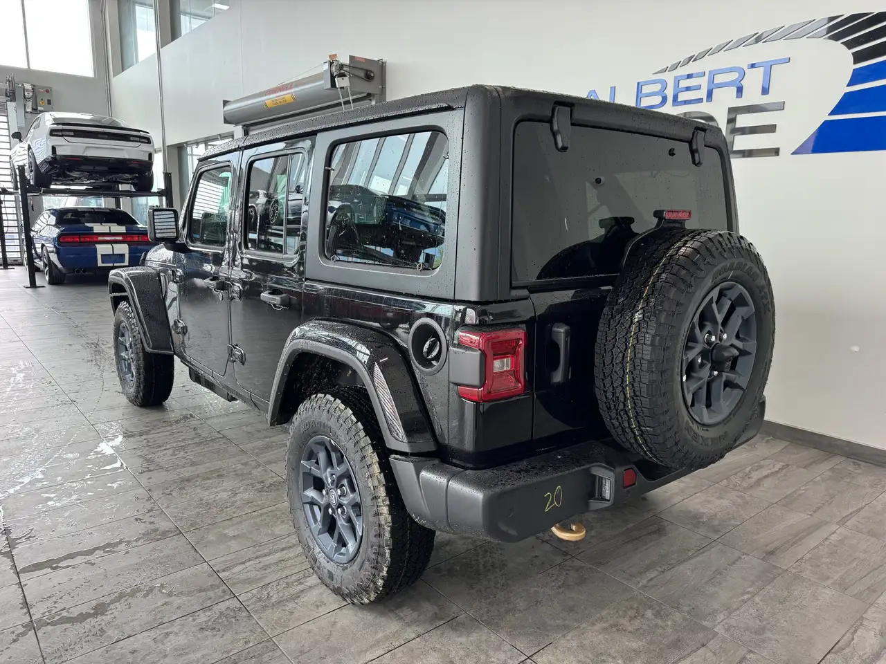 Jeep Wrangler снимка Jeep Wrangler