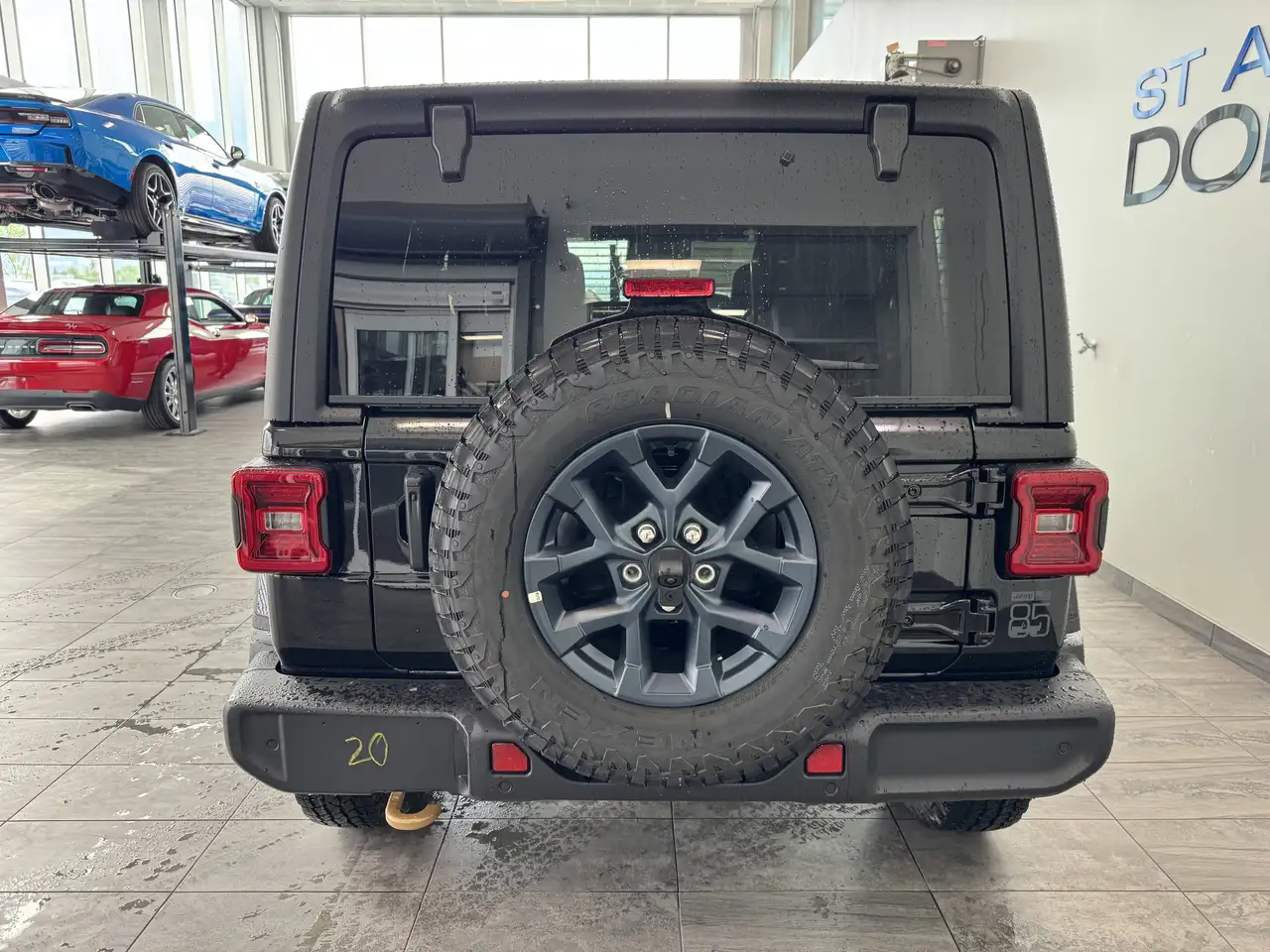 Jeep Wrangler снимка Jeep Wrangler