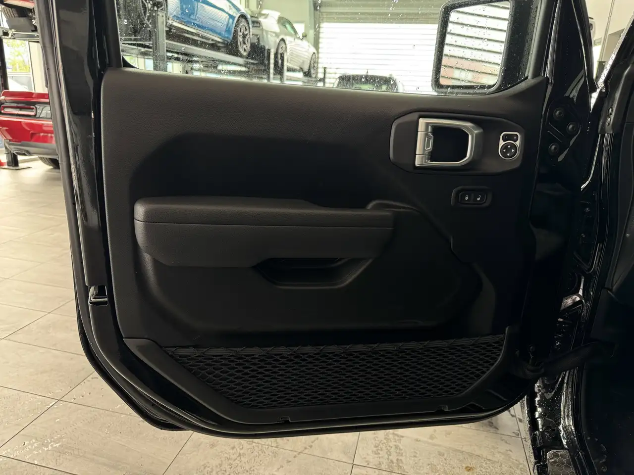 Jeep Wrangler снимка Jeep Wrangler