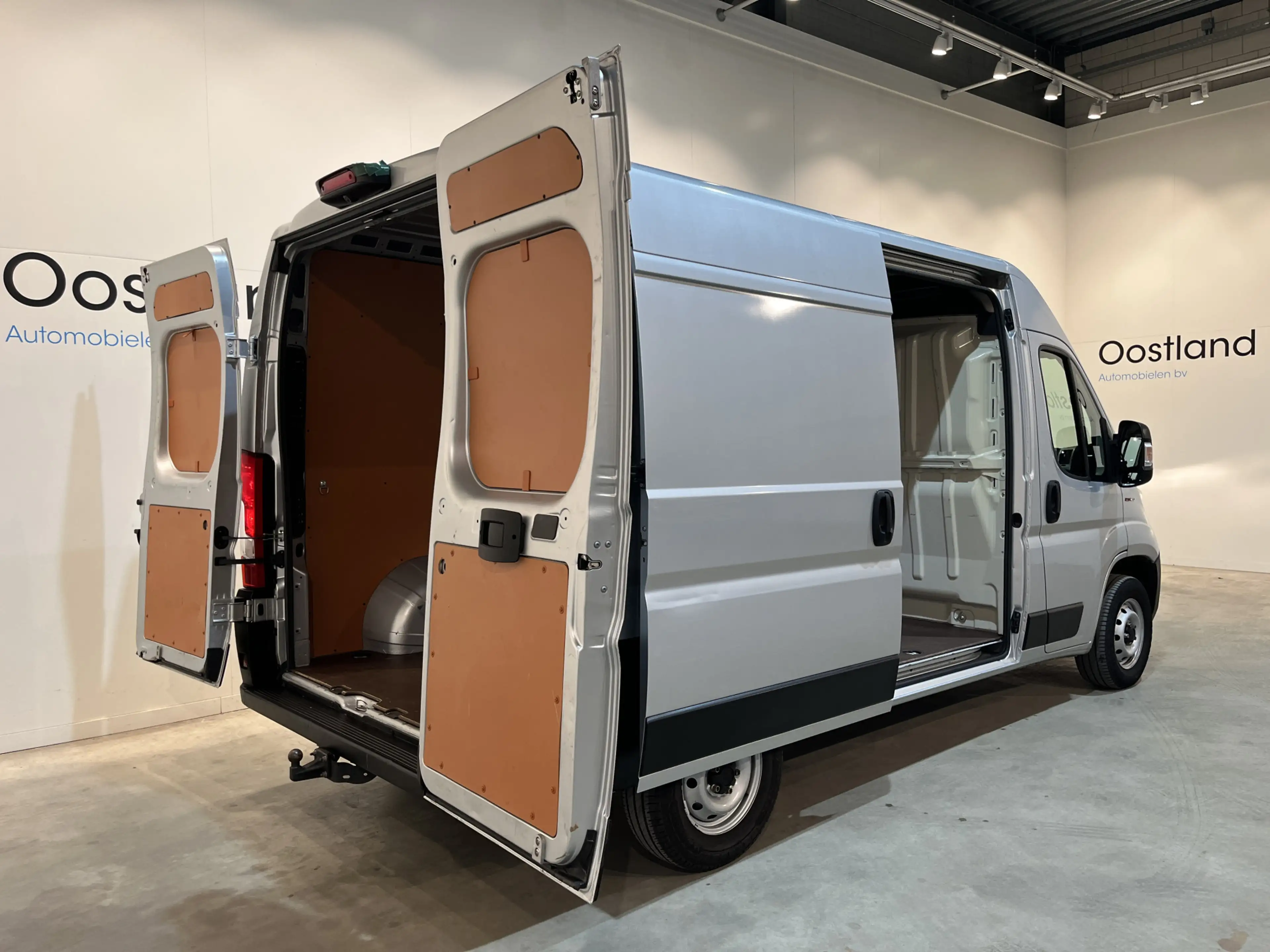 Fiat Ducato 2.3 MultiJet 120 PK L2H2 / Euro 6 / Airco / Cruise — photo 2