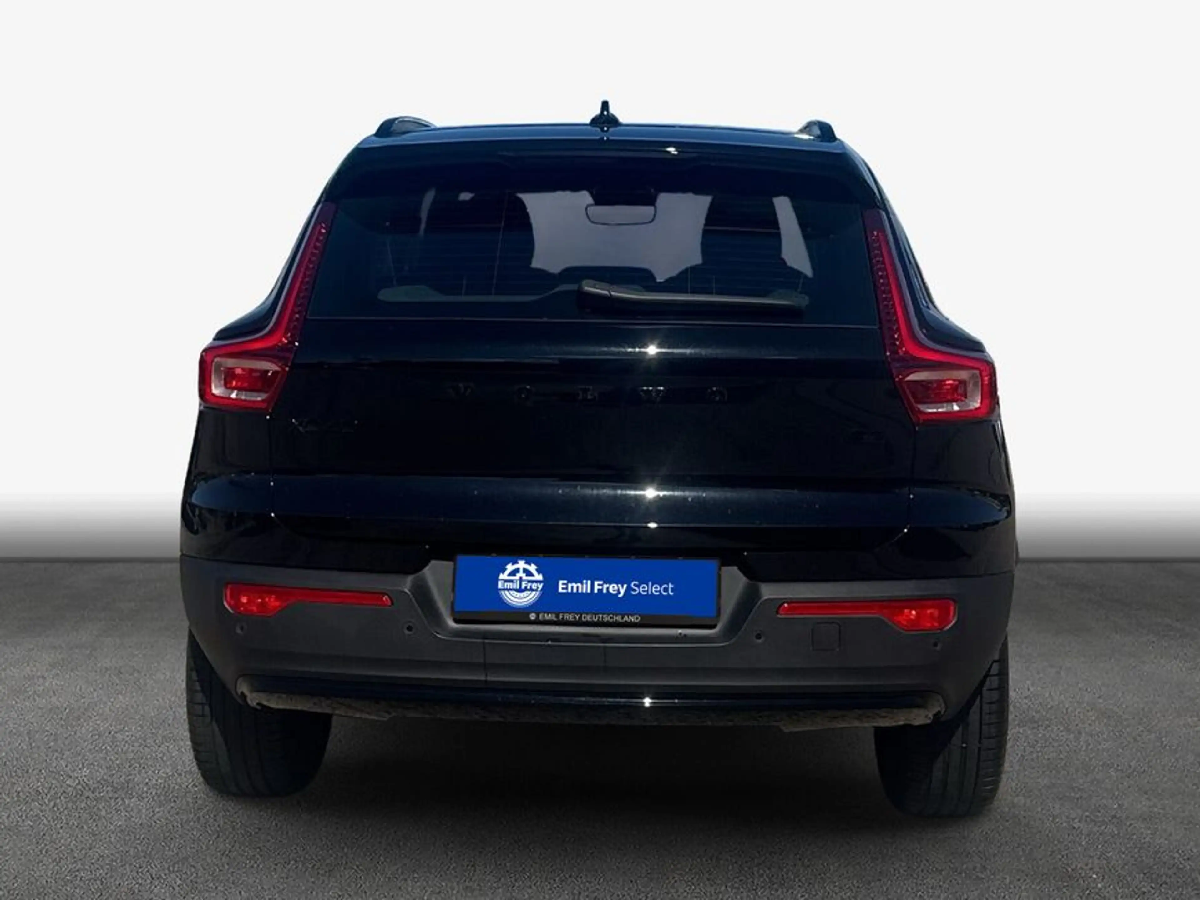 Volvo XC40 XC40 B3 B DKG Plus Black Edition — photo 5