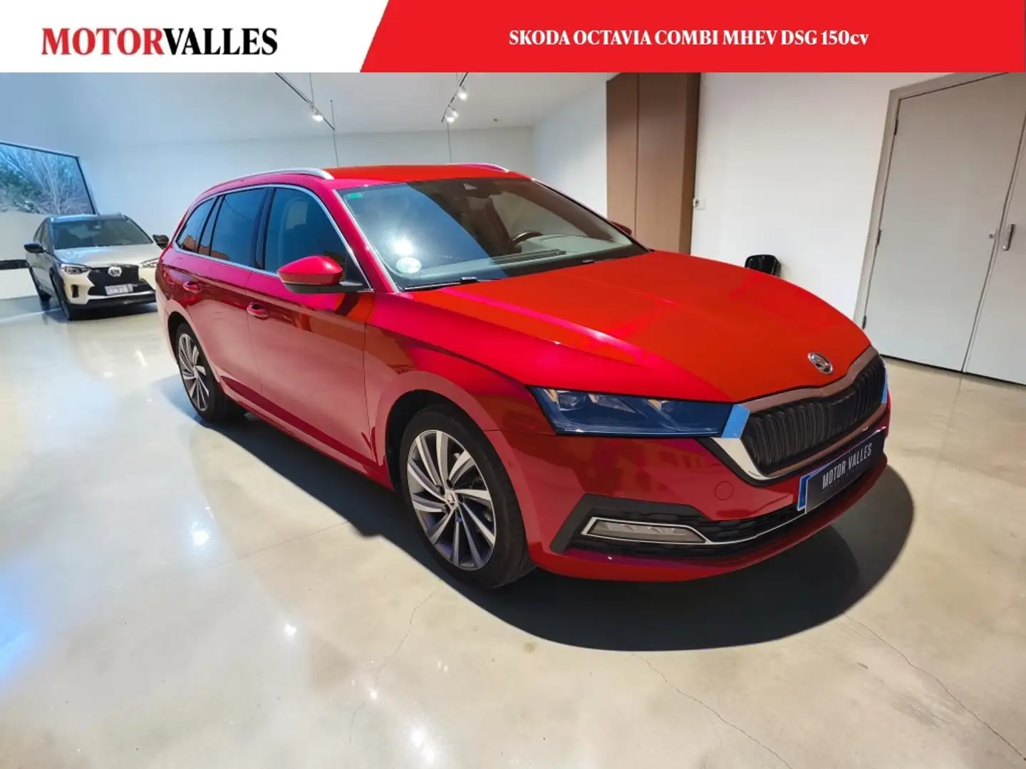Skoda Octavia Combi 1.5 TSI MHEV Style DSG 110kW Rojo - 1