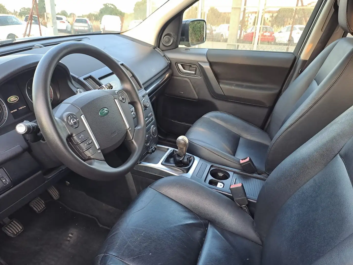 Land Rover Freelander 2.2 td4 SE 4wd Чёрный - 2