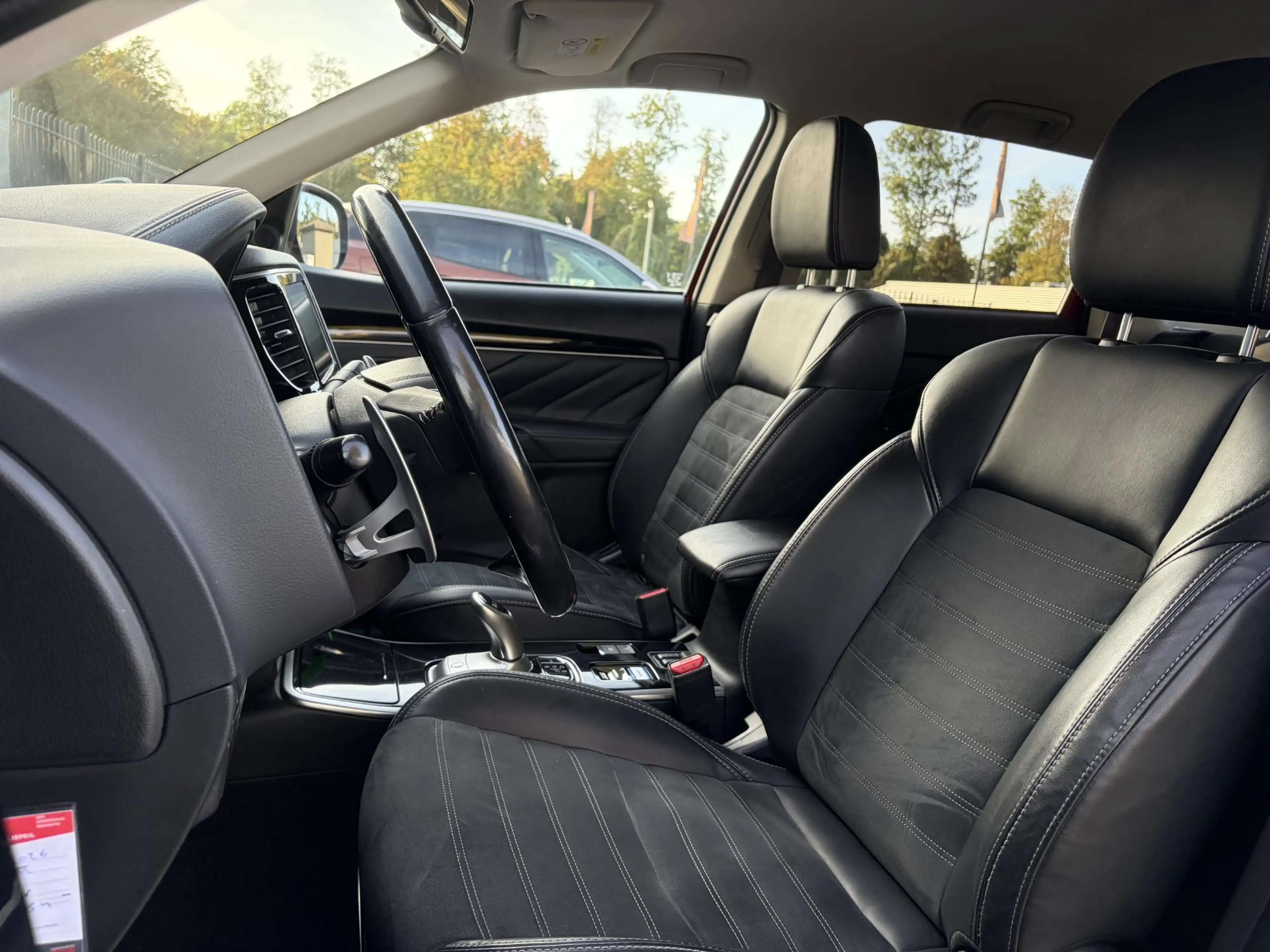 Mitsubishi Outlander 2.4 PHEV Intense ✓1e Eigenaar✓Trakhaak✓Carplay✓Cam — photo 9