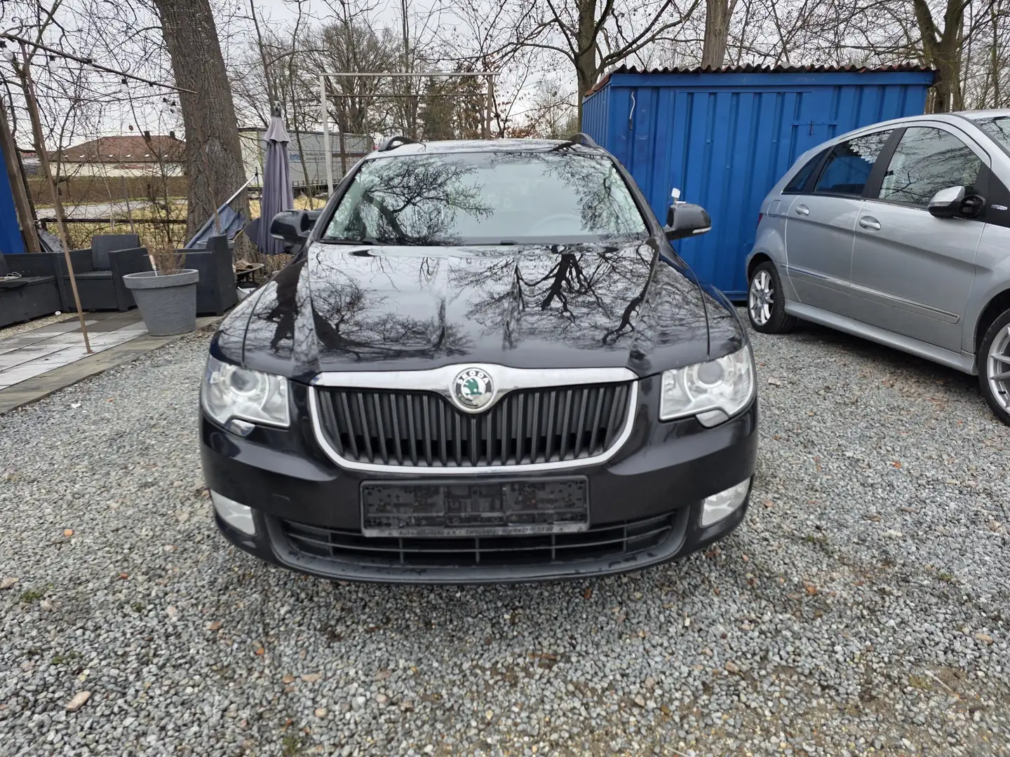 Skoda Superb Active Schwarz - 1