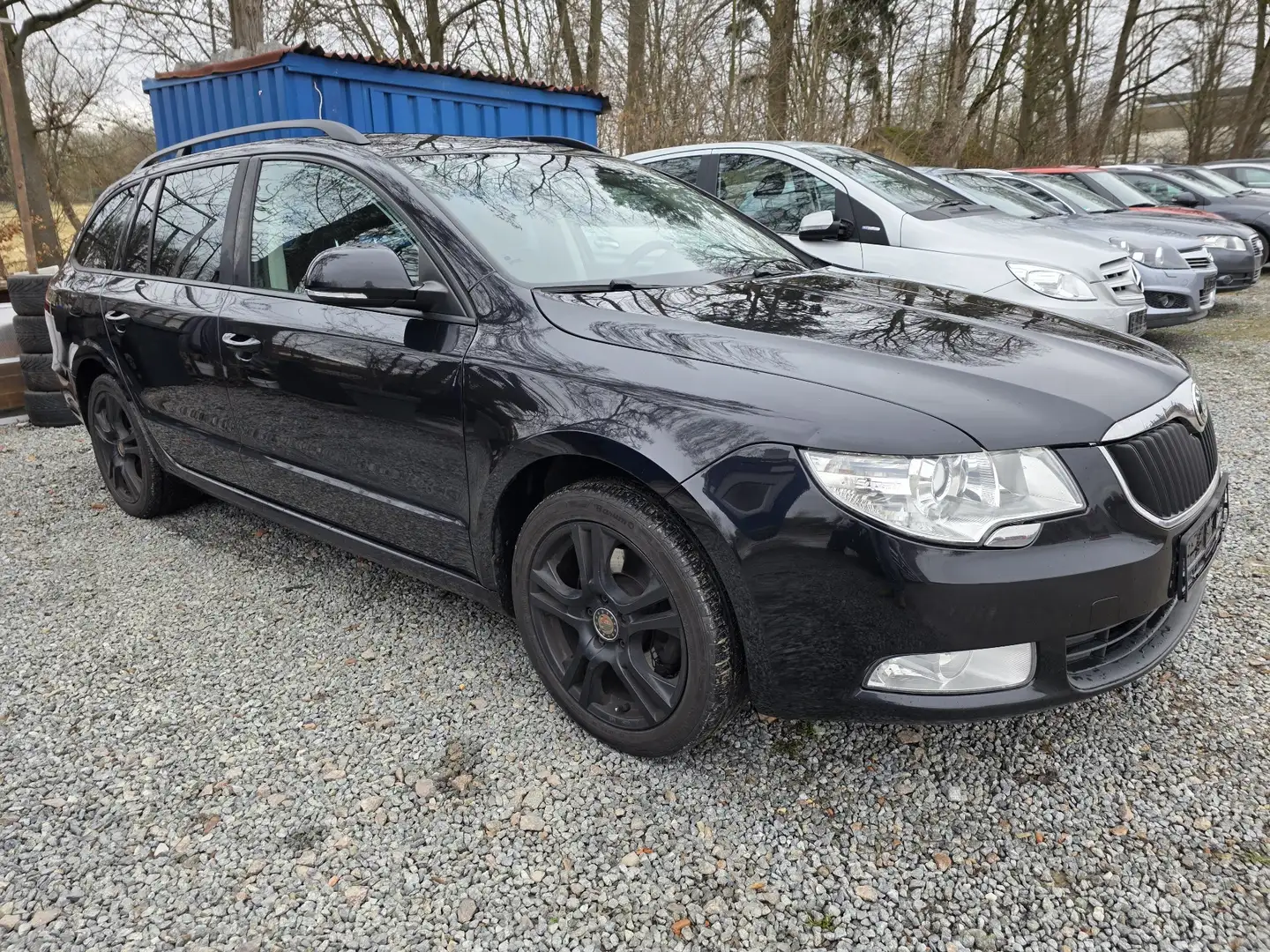 Skoda Superb Active Schwarz - 2