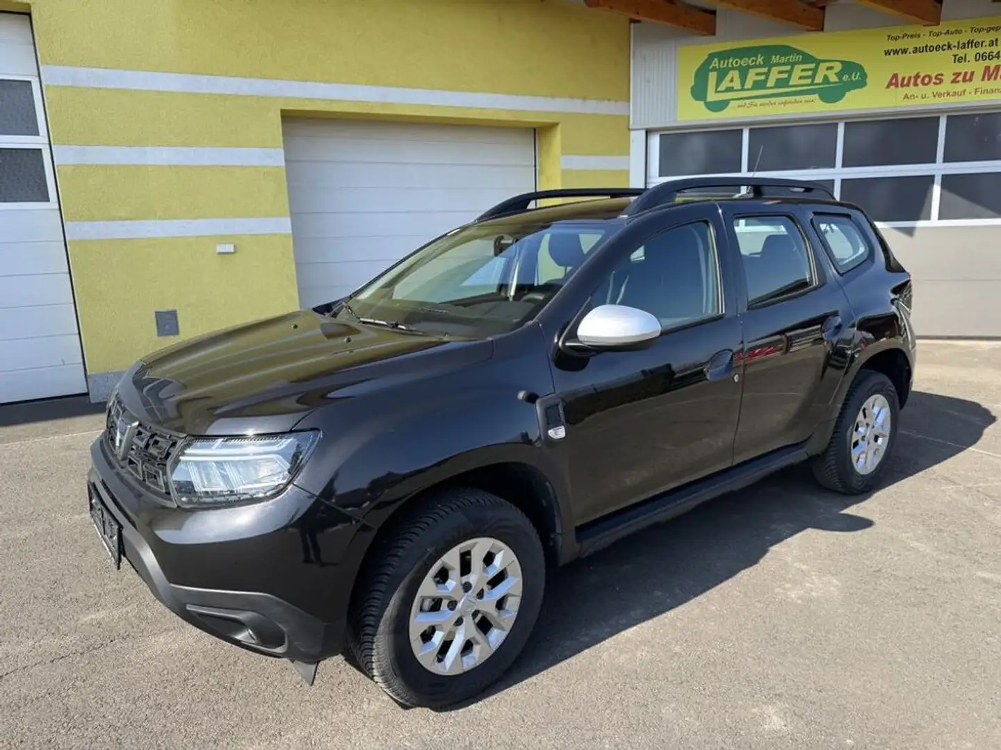 Dacia Duster Comfort 2WD - 1Besitz nur 6800km -LED! Schwarz - 1