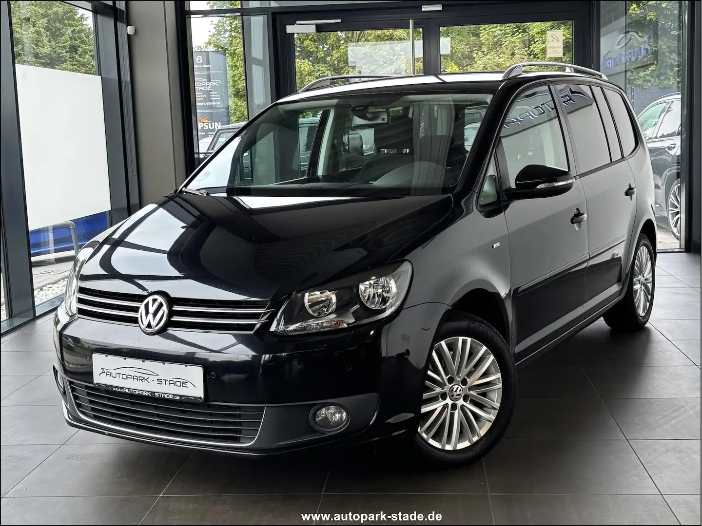 Volkswagen Touran 2.0 TDI Auto Klima Navi Tempo AHK 7Sitzer Schwarz - 2