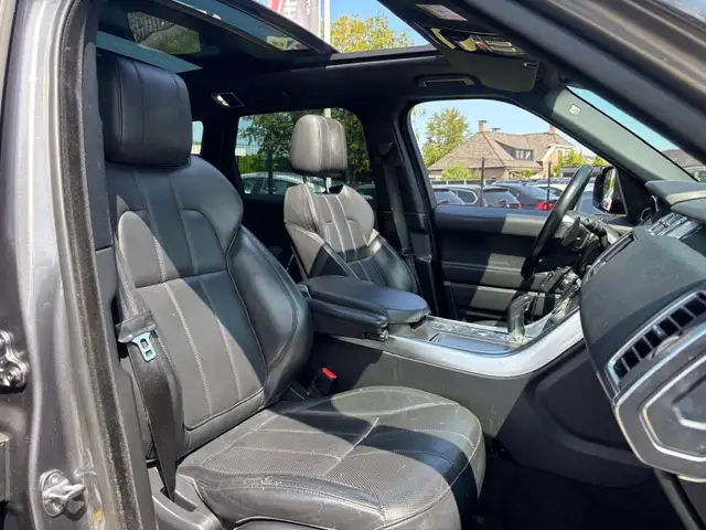 Land Rover Range Rover Sport view 13