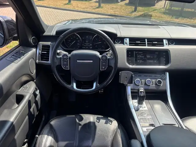 Land Rover Range Rover Sport view 10