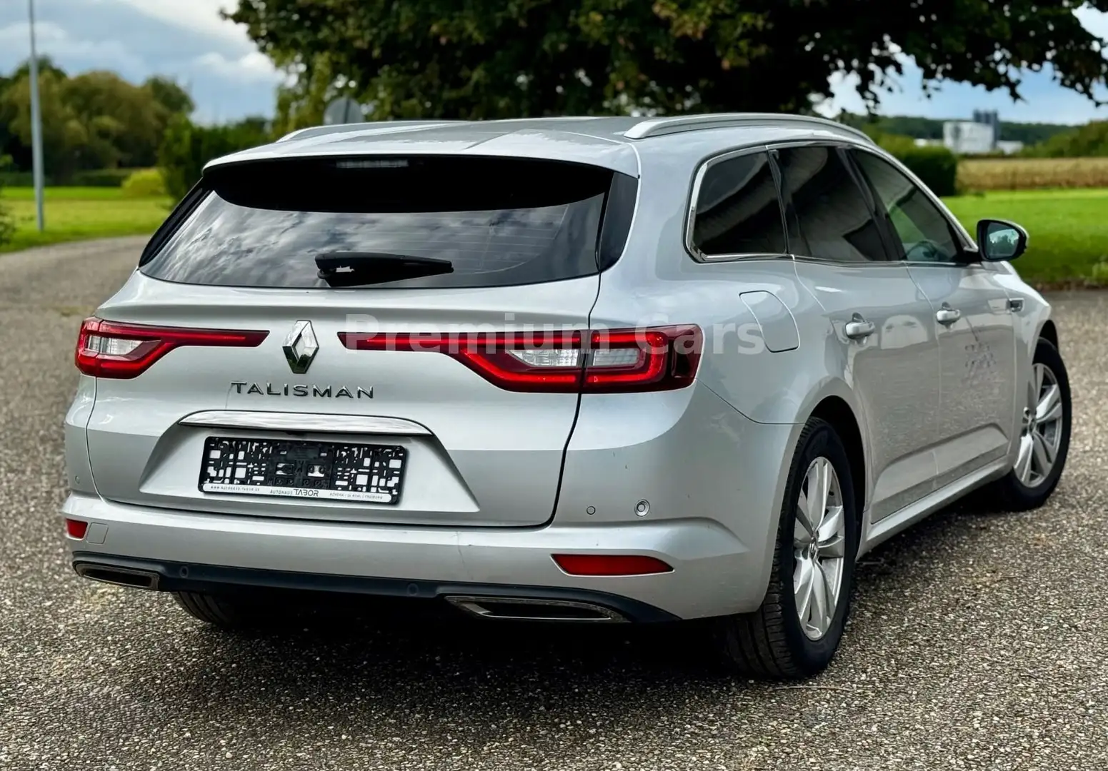 Renault Talisman Grandtour 2.0 dCi Business Edition Silber - 2