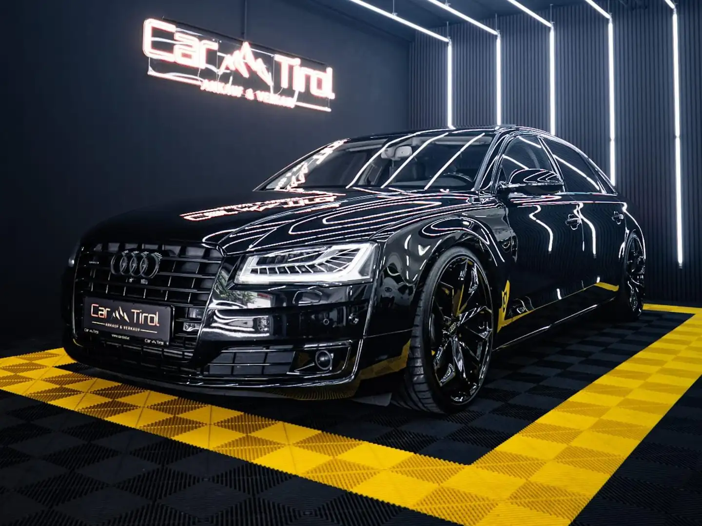 Audi A8 3.0 TDI L quattro VOLLAUSTATTUNG Schwarz - 1