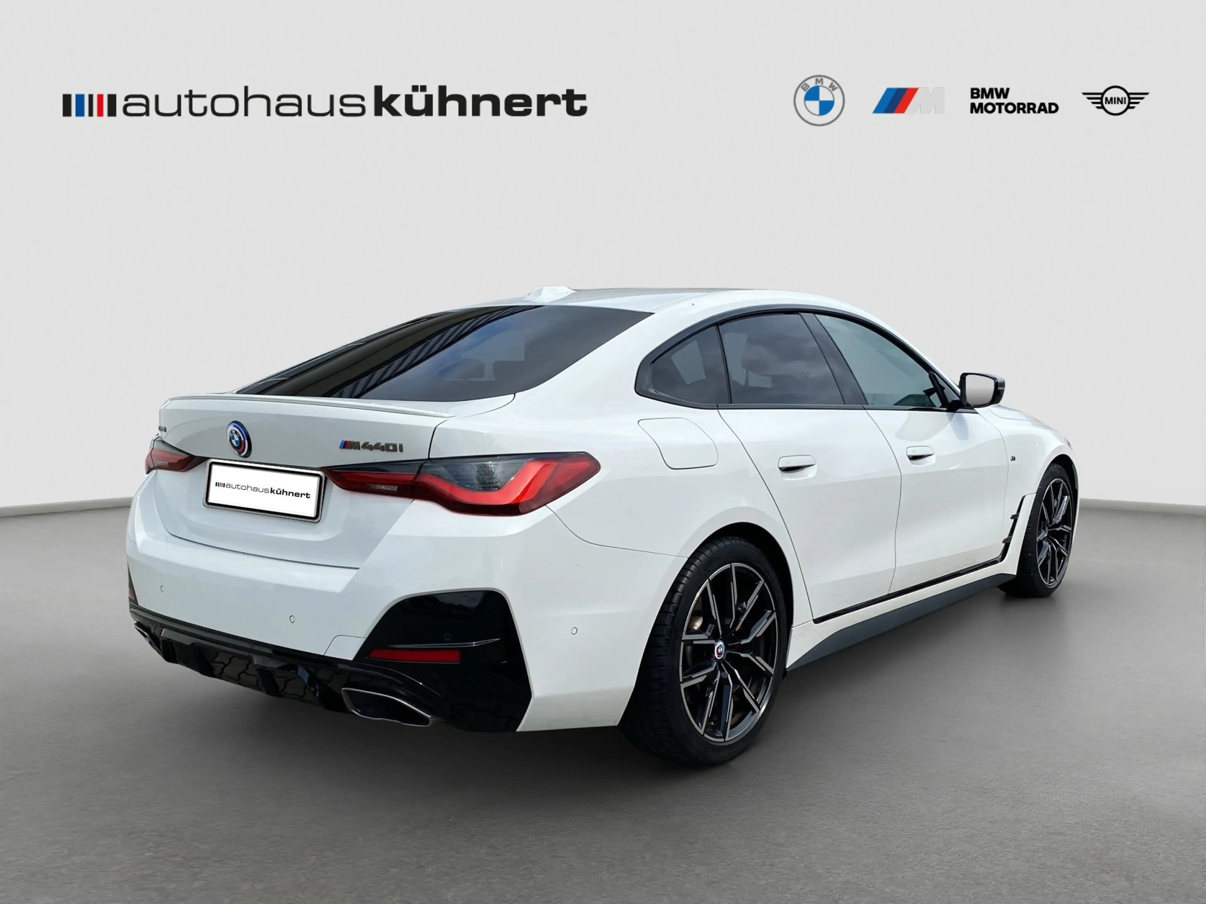 BMW M4 i xDrive Gran Coupé ACC AHK H&K HUD HERITAGE — photo 7