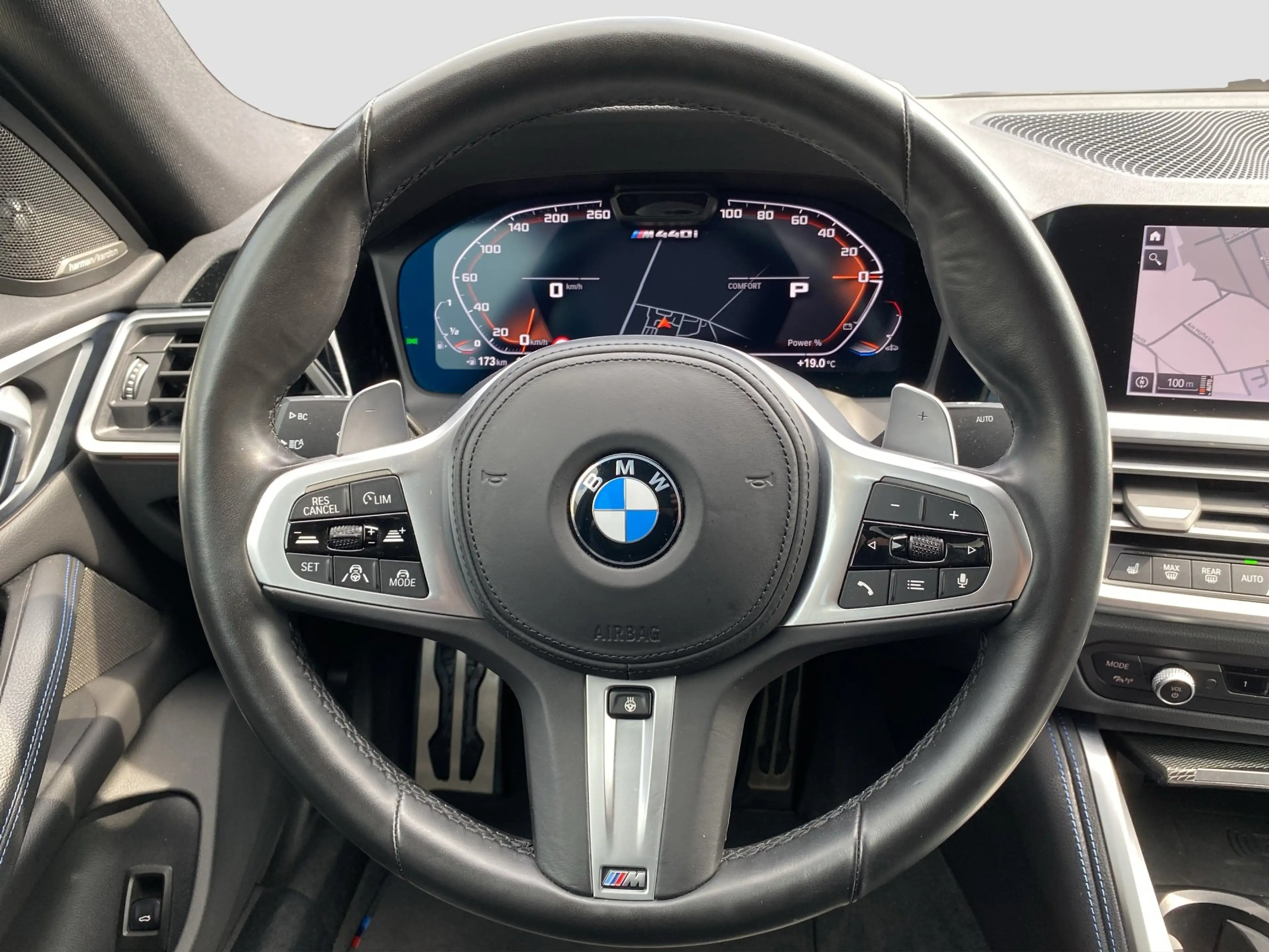 BMW M4 i xDrive Gran Coupé ACC AHK H&K HUD HERITAGE — photo 13