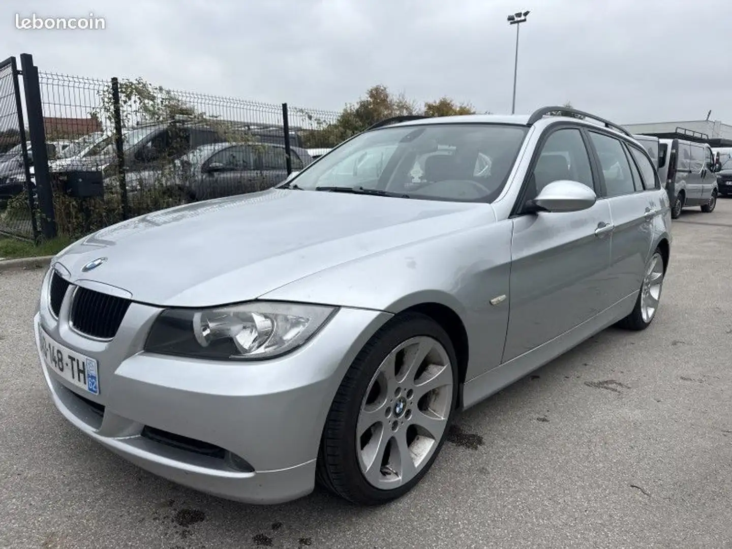 BMW 318 Touring SERIE (E91) 318D 143CH CONFORT Gris - 1