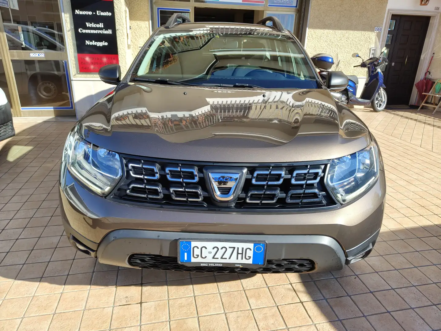 Dacia Duster Duster II 2018 1.5 blue dci Comfort 4x2 s Marrón - 2