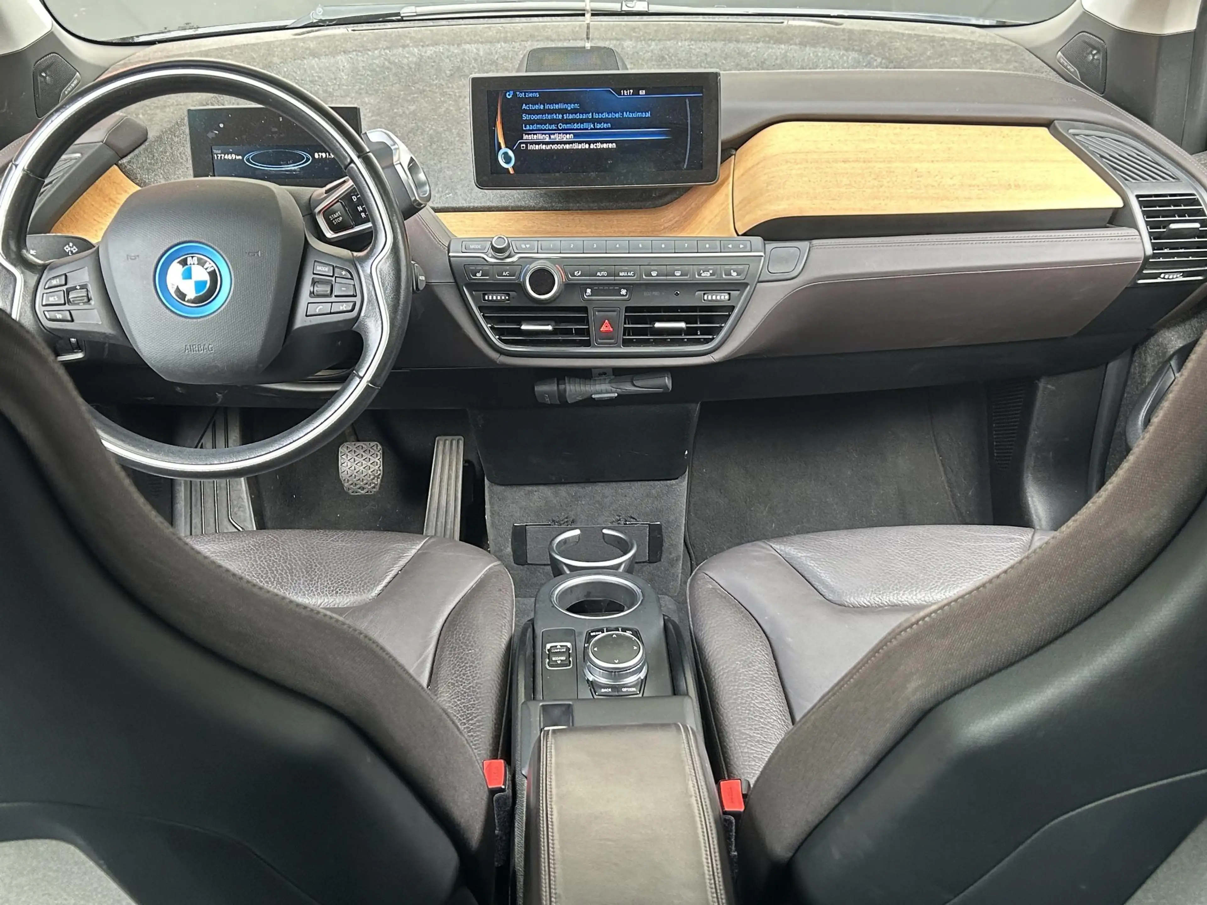 BMW i3 Basis 94Ah 33 kWh - Navigatie - Climate Control - — photo 12