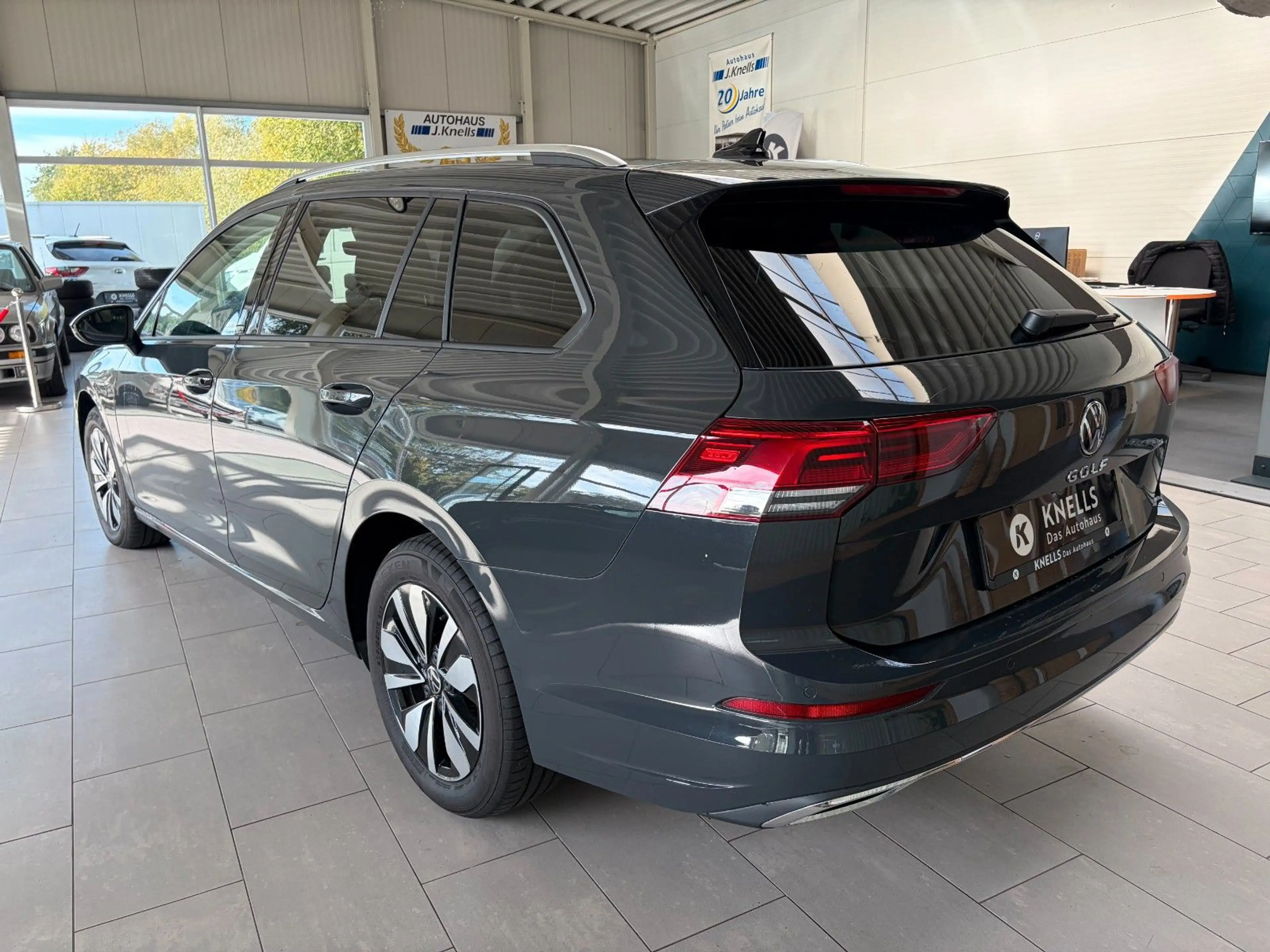 Volkswagen Golf VIII 2.0 TDI DSG Var. Move/ACC/KAMERA/LED — photo 6