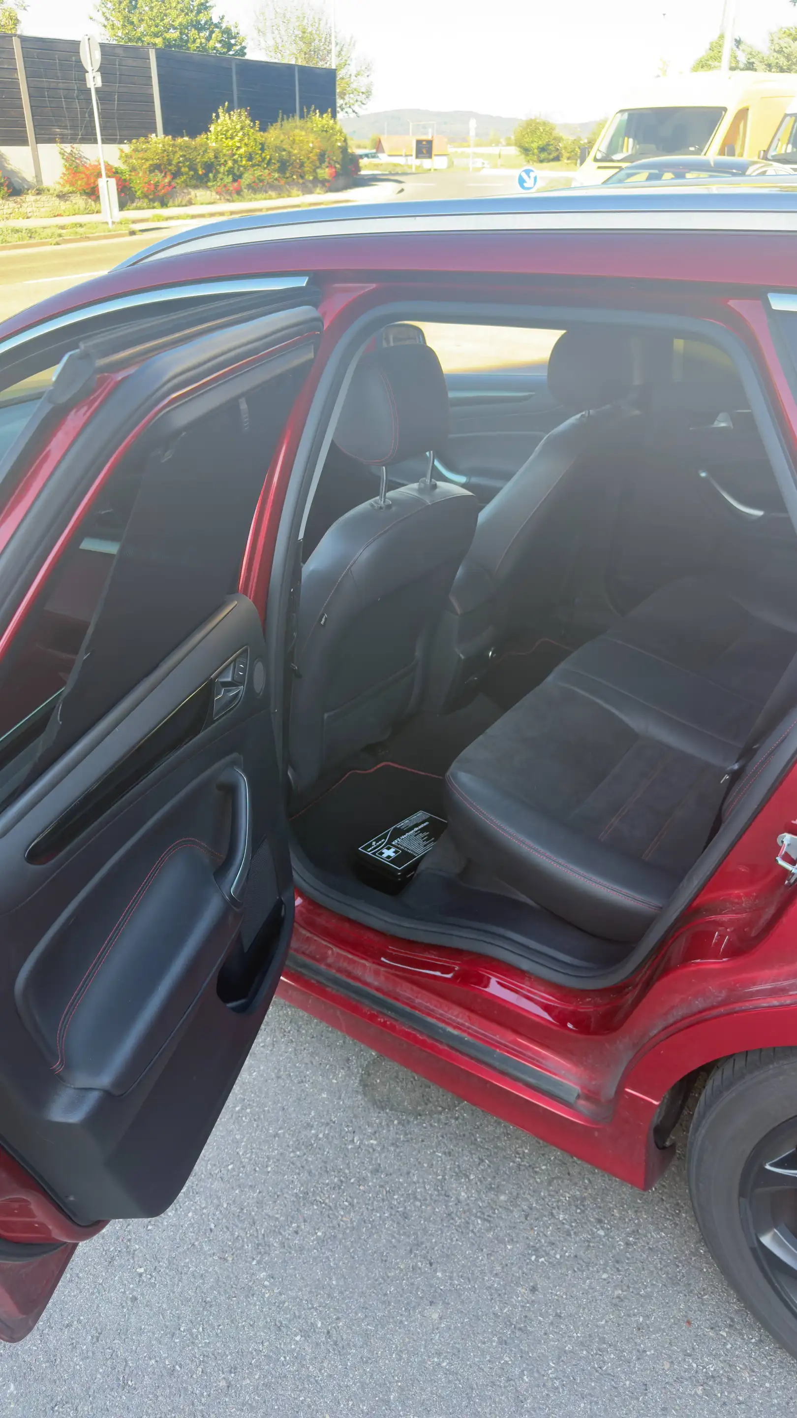 Ford Mondeo Titanium S — photo 9