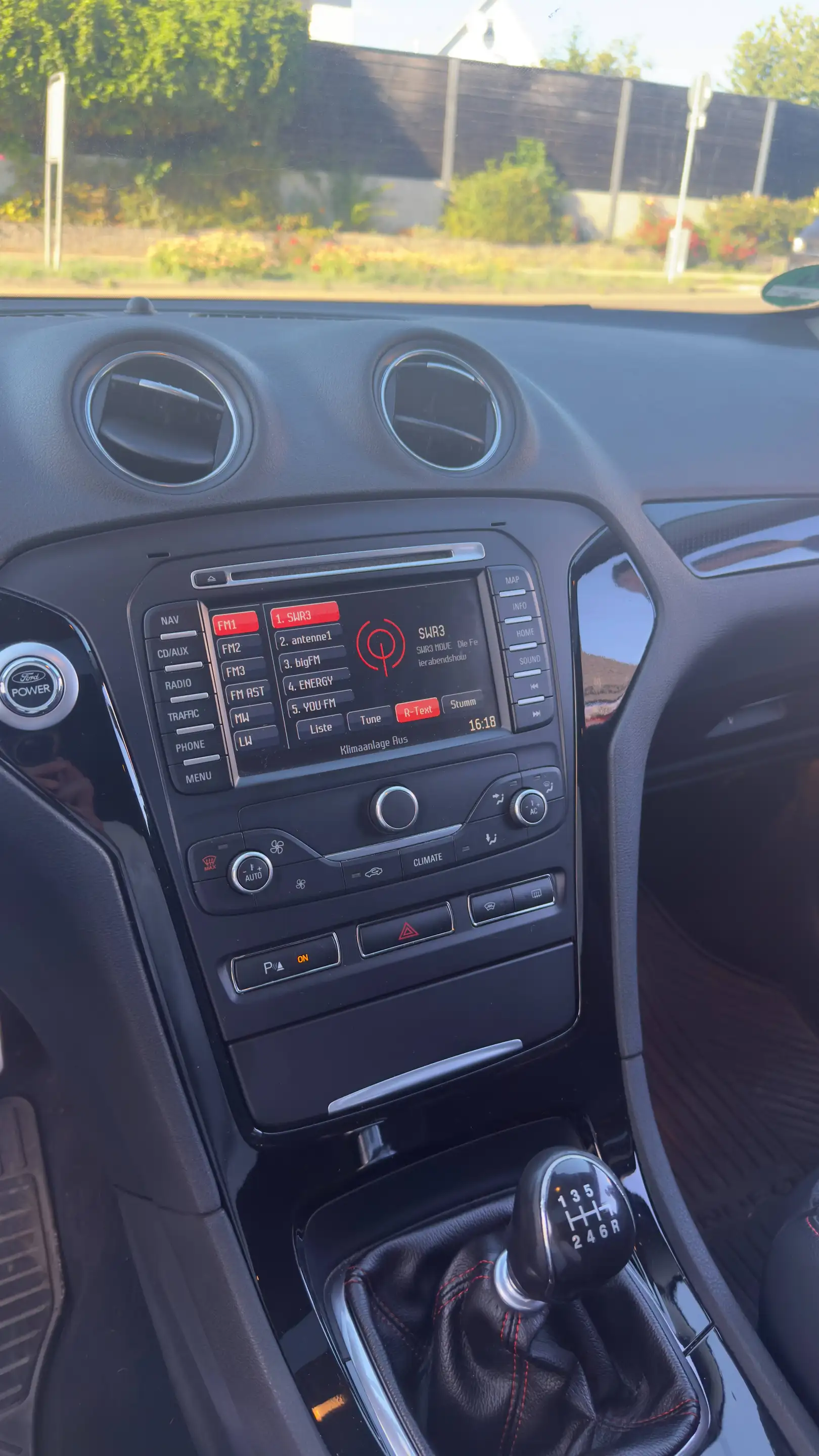 Ford Mondeo Titanium S — photo 4
