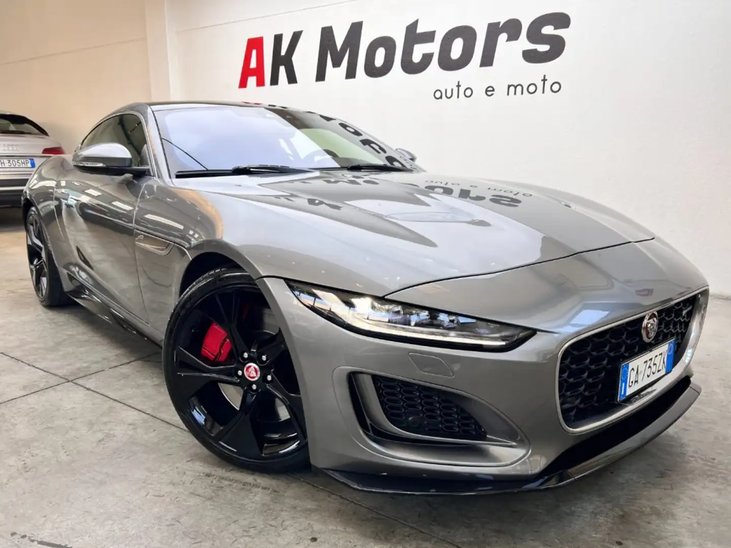 Jaguar F-Type 2.0 aut. Coupé R-Dynamic Grigio - 1