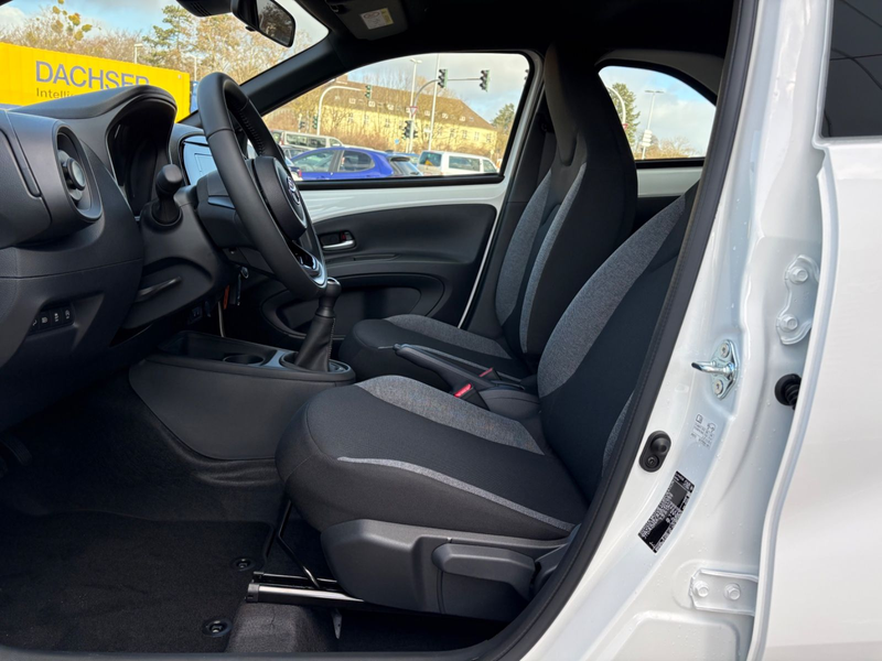 Toyota Aygo X Business Edition **SCHNÄPPCHEN** — photo 7