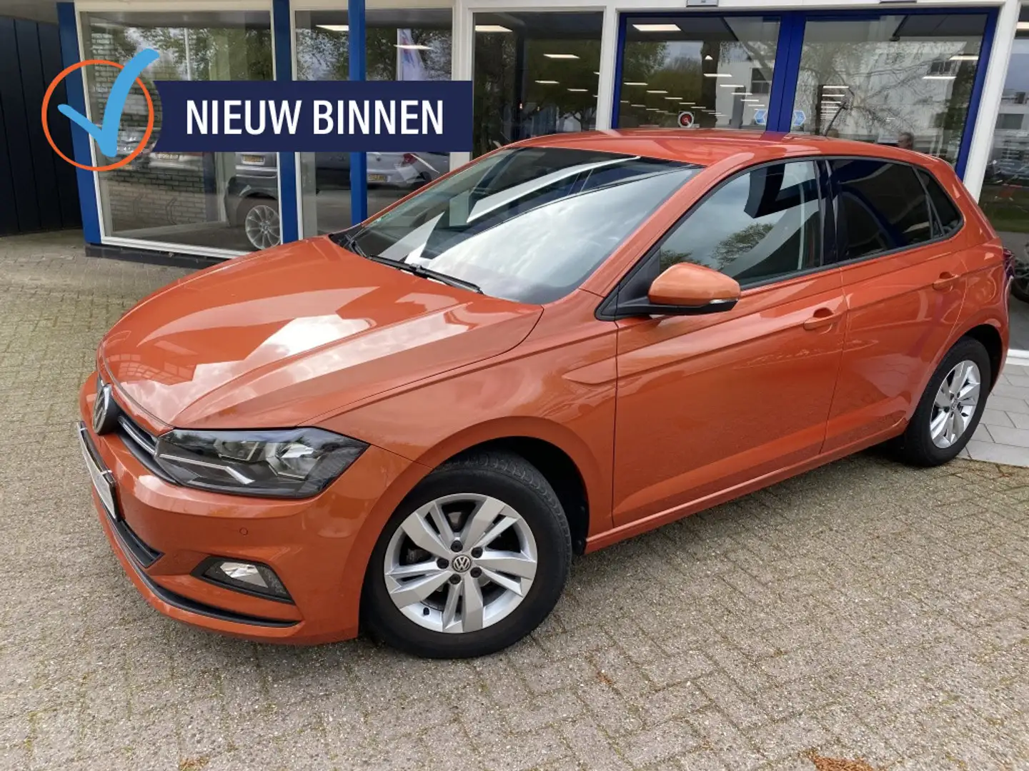 Volkswagen Polo 1.0 TSI Comfortline Business Orange - 1