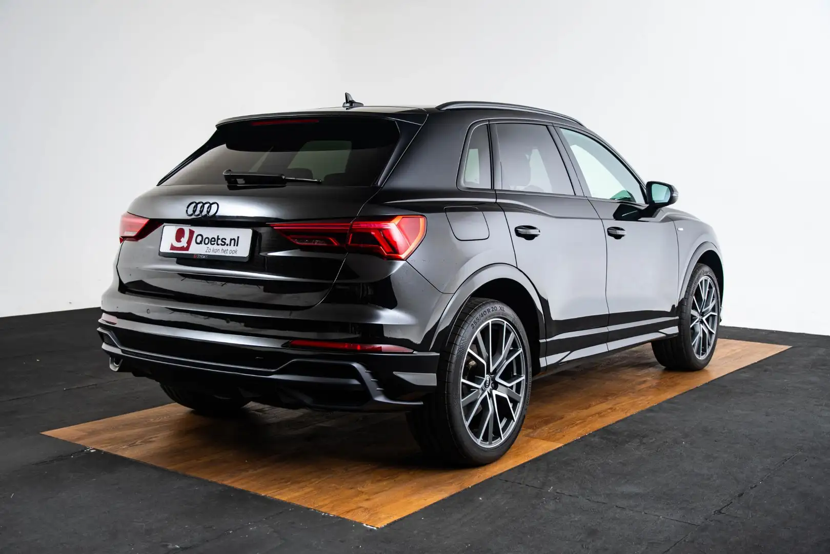 Audi Q3 45 TFSI e S edition Panoramadak - Achterbank plus Negro - 2