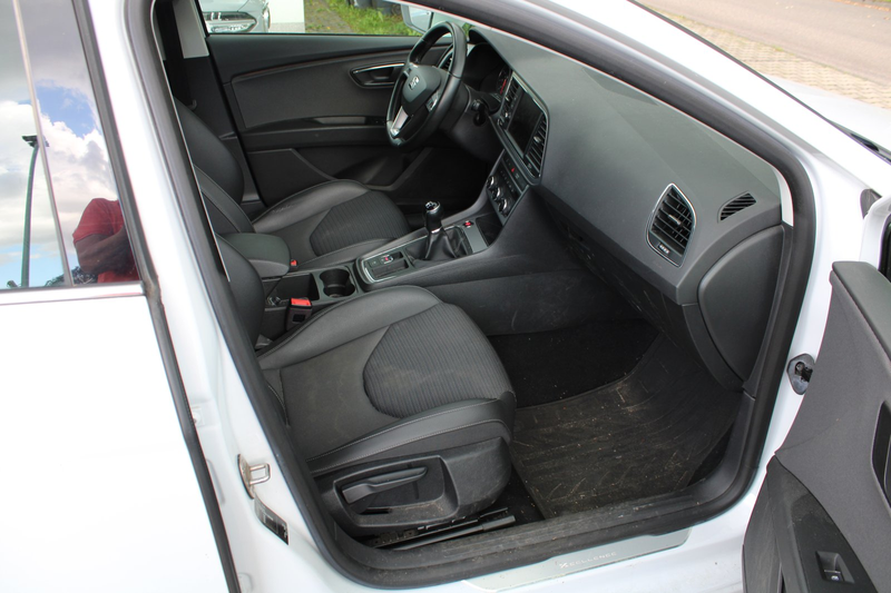 SEAT Leon ST 1.5 TSI Xcellence LED Navigation Leder ACC PDC — photo 7