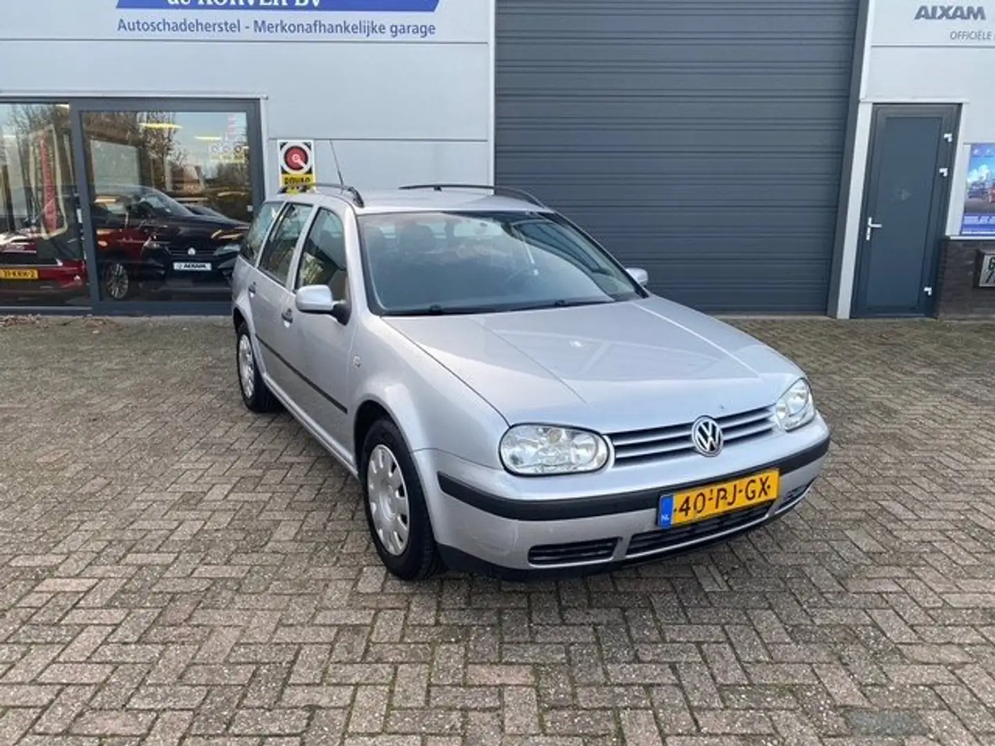 Volkswagen Golf Variant 1.6-16V Silber - 1