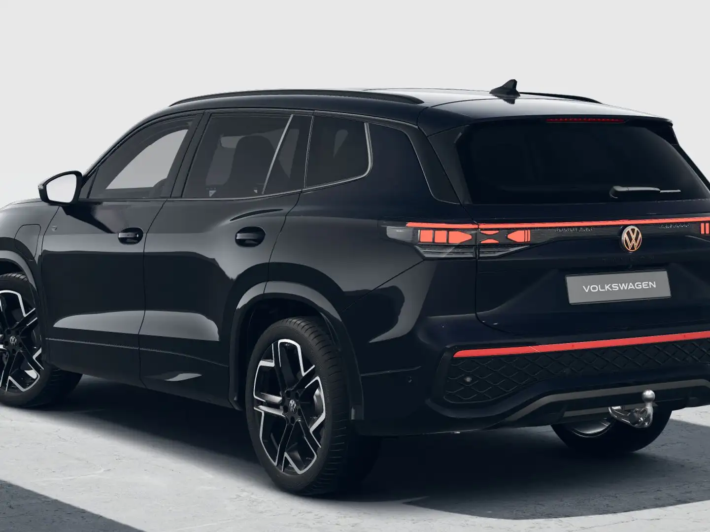 Volkswagen Tayron R-Line-Edition 1.5 eHybrid 150 kW / 204 pk SUV 6 v Zwart - 2