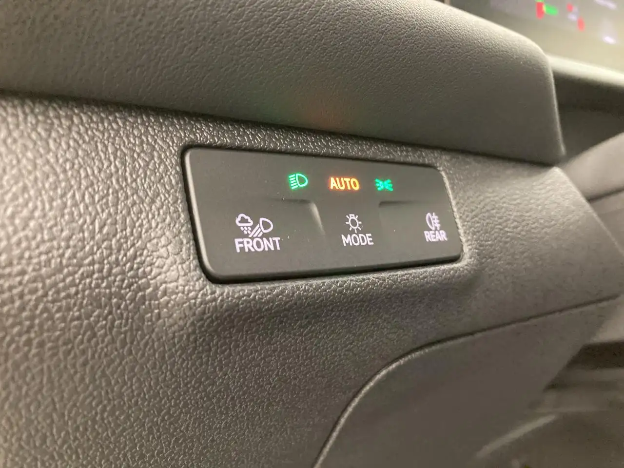 Volkswagen T-Roc 1.5 eTSI mHEV R-Line DSG, миниатюра 19
