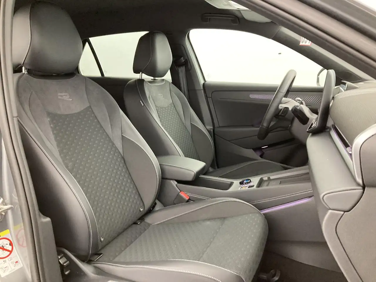 Volkswagen T-Roc 1.5 eTSI mHEV R-Line DSG, миниатюра 4