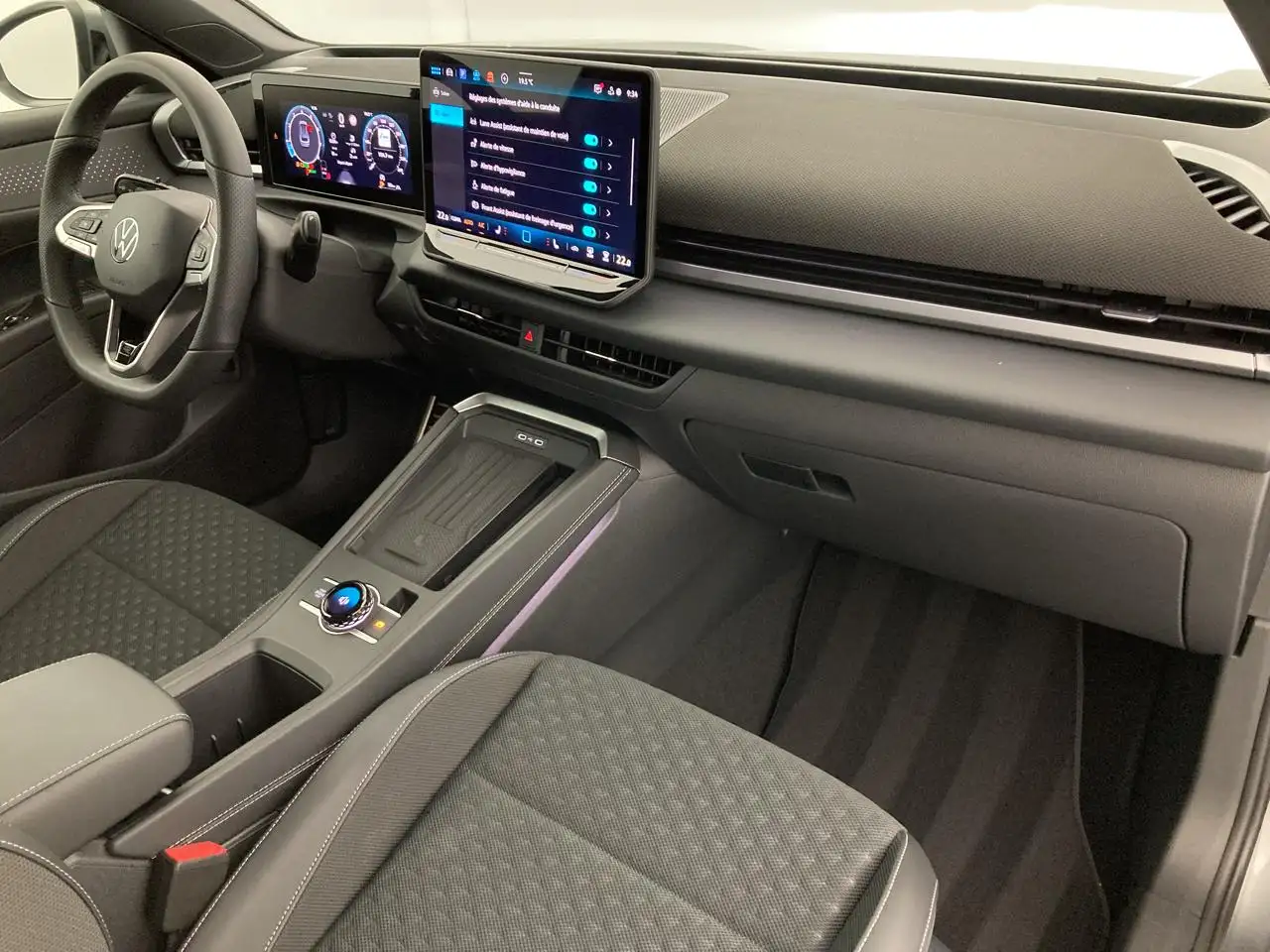 Volkswagen T-Roc 1.5 eTSI mHEV R-Line DSG, миниатюра 9