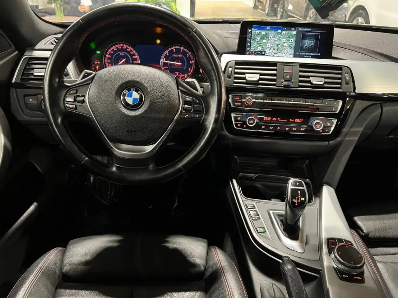 BMW 4 Series снимка BMW 4 Series