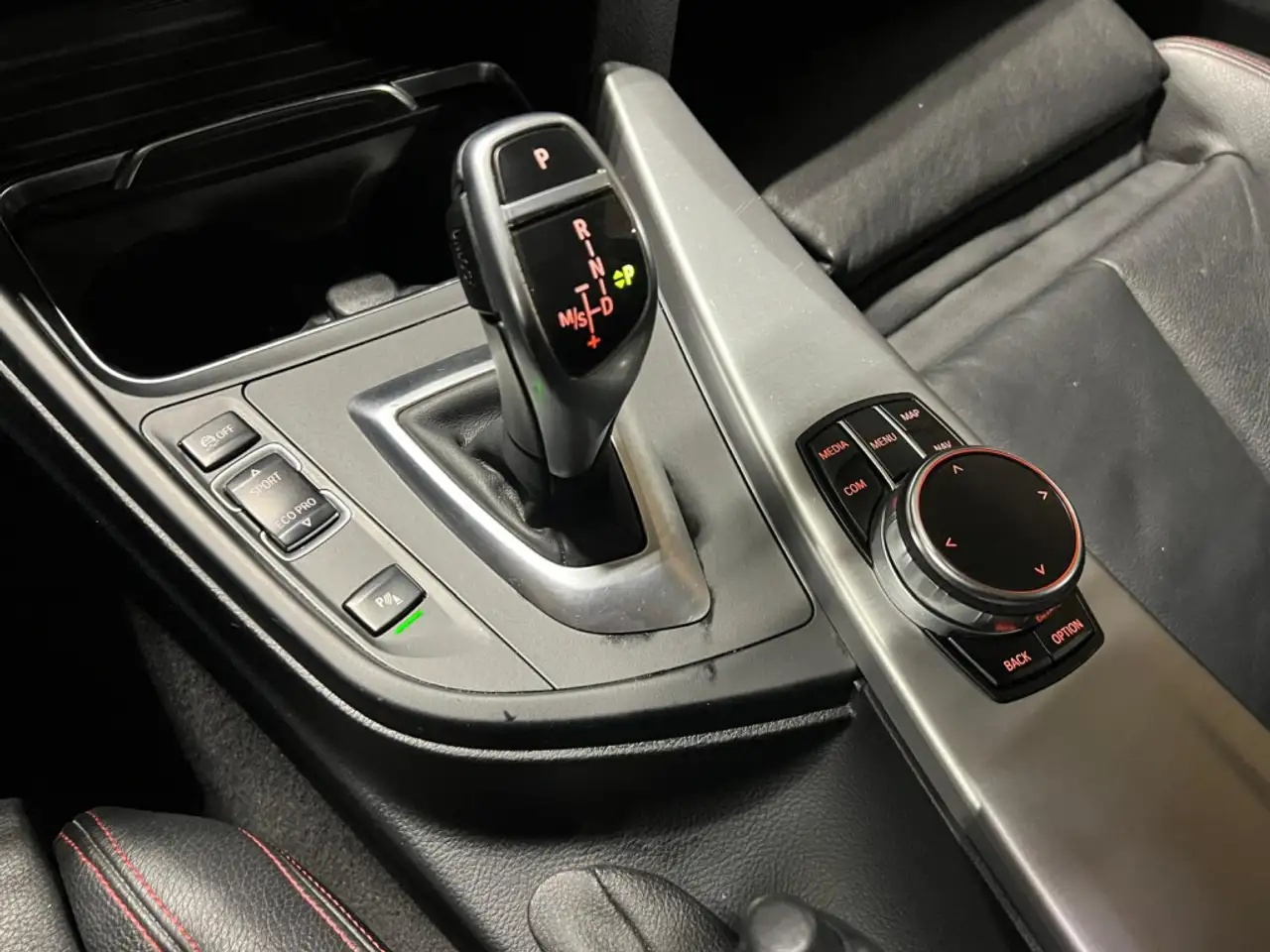 BMW 4 Series снимка BMW 4 Series