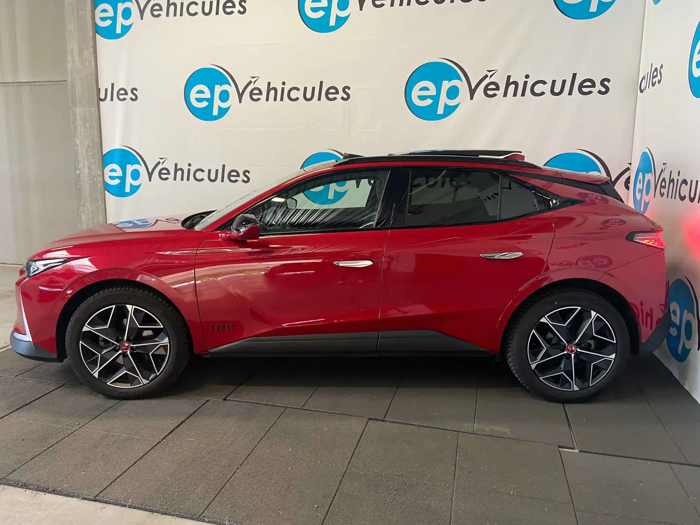 DS Automobiles DS 4 CROSS 1.5 B-HDI 130 EAT8 OPERA Rouge - 2