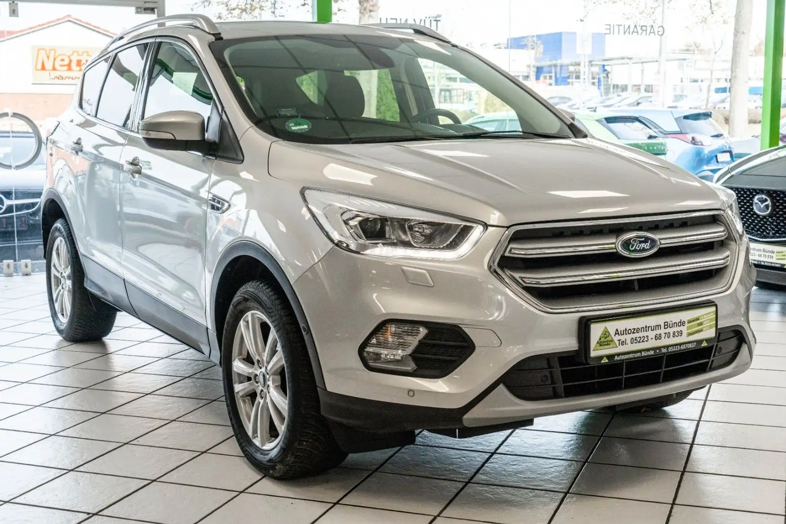 Ford Kuga Cool & Connect 1.5 Benzin NUR 55.200 km Silber - 2