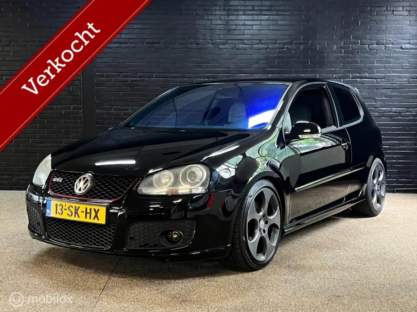 Volkswagen Golf GTI 2.0 TFSI Zwart - 1
